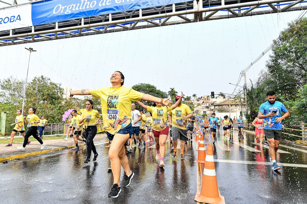 “Chuveirão” da Águas Guariroba estreia e faz sucesso na Corrida do Pantanal 2024